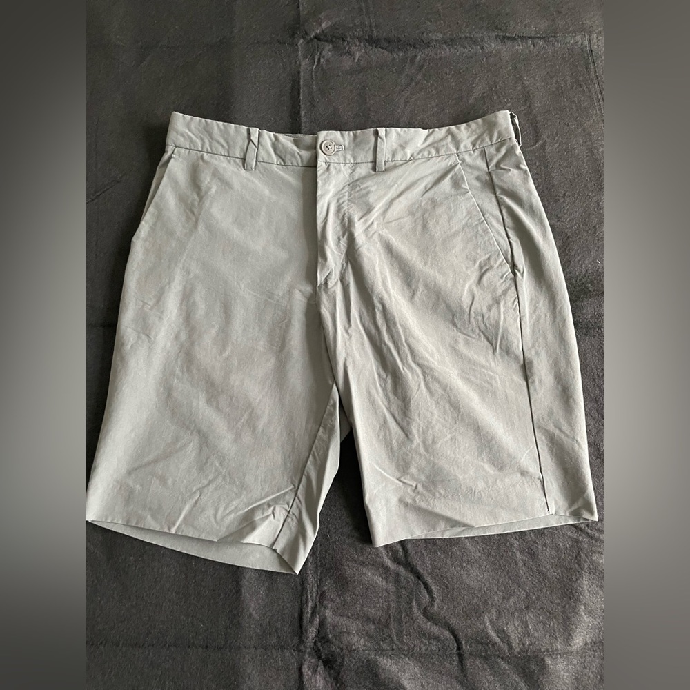 Gap Fit Men’s Dry Shorts Dark Gray Size 31